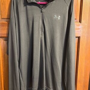 Under Armour Black Long Sleeve Pullover